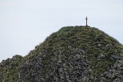 60 Maxi zoom  sulla croce di vetta del Tribortoi (2309  m)